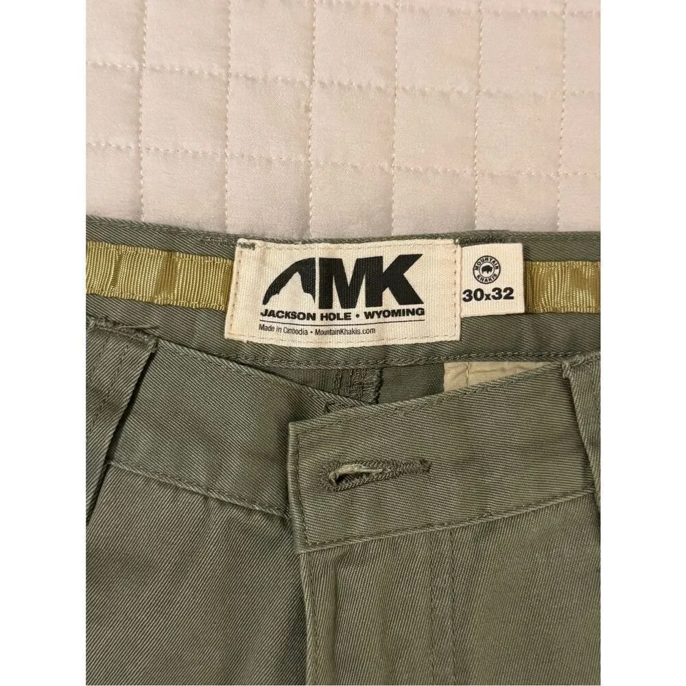 Mountain Khakis sturdy cotton